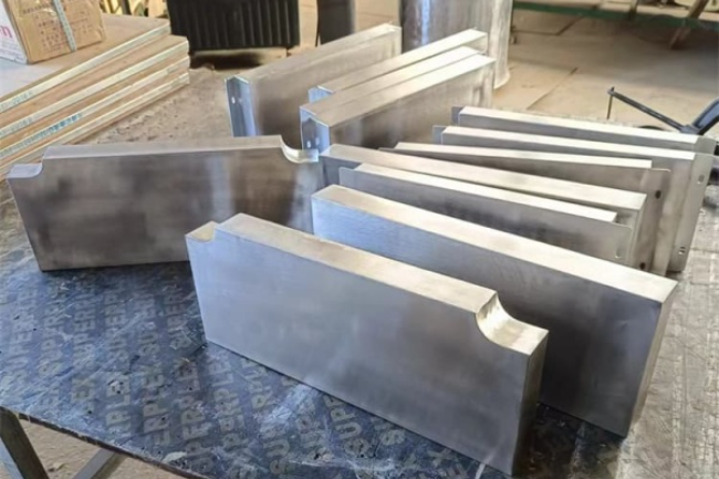 台州不锈钢包铅件